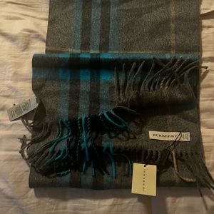Burberry Scarf brand new